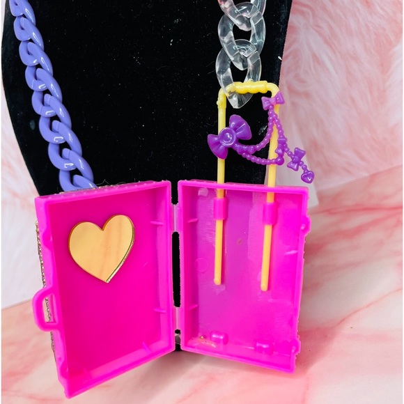 Barbie necklace - Picture 2 of 9